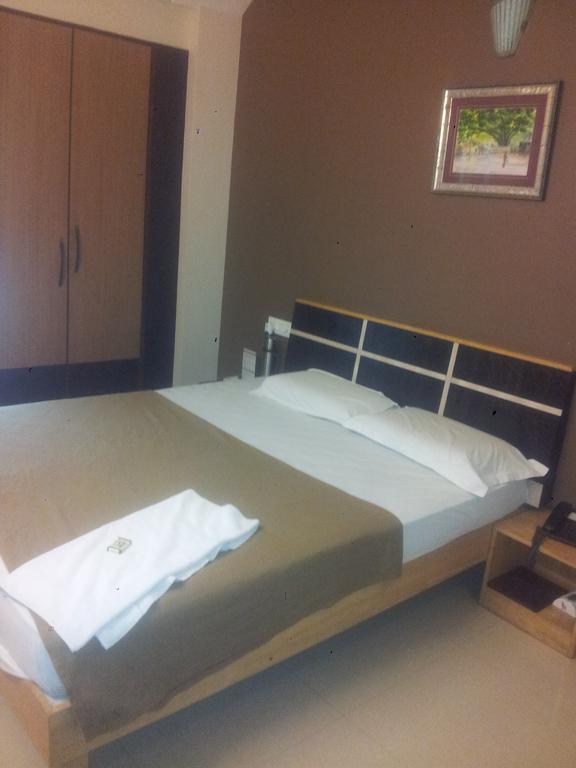 Hotel Srm Grands Chennai Room photo